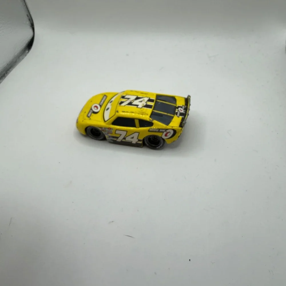Disney Pixar Cars Sidewall Shine 74 Slider Petrolski Diecast Yellow Race Car